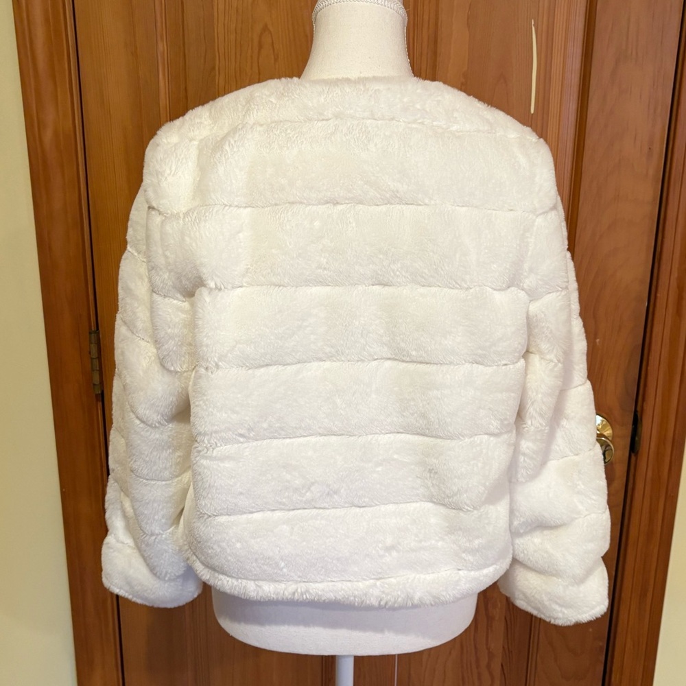 Calvin Klein Faux Fur White Coat - Picture 3 of 6